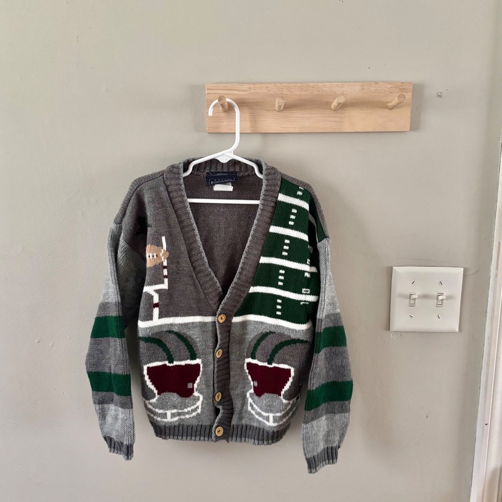 vtg 4/5 football sweater